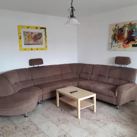 Monteurwohnungen Lerch Santos *