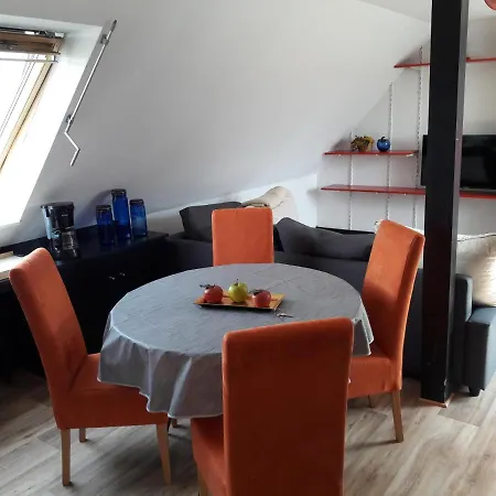 Monteurwohnungen Lerch Santos 公寓 门兴格拉德巴赫